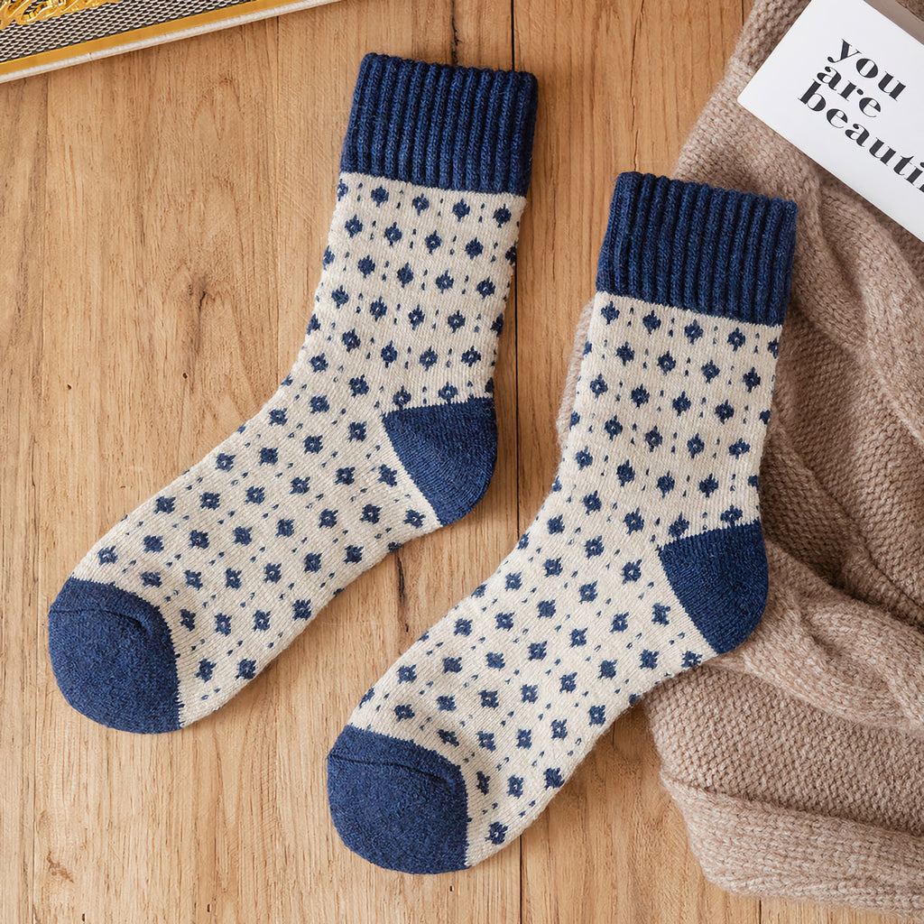 WOMEN'S WOOL WINTER SOCKS