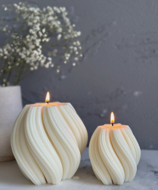 Twisted Ribbed Candle