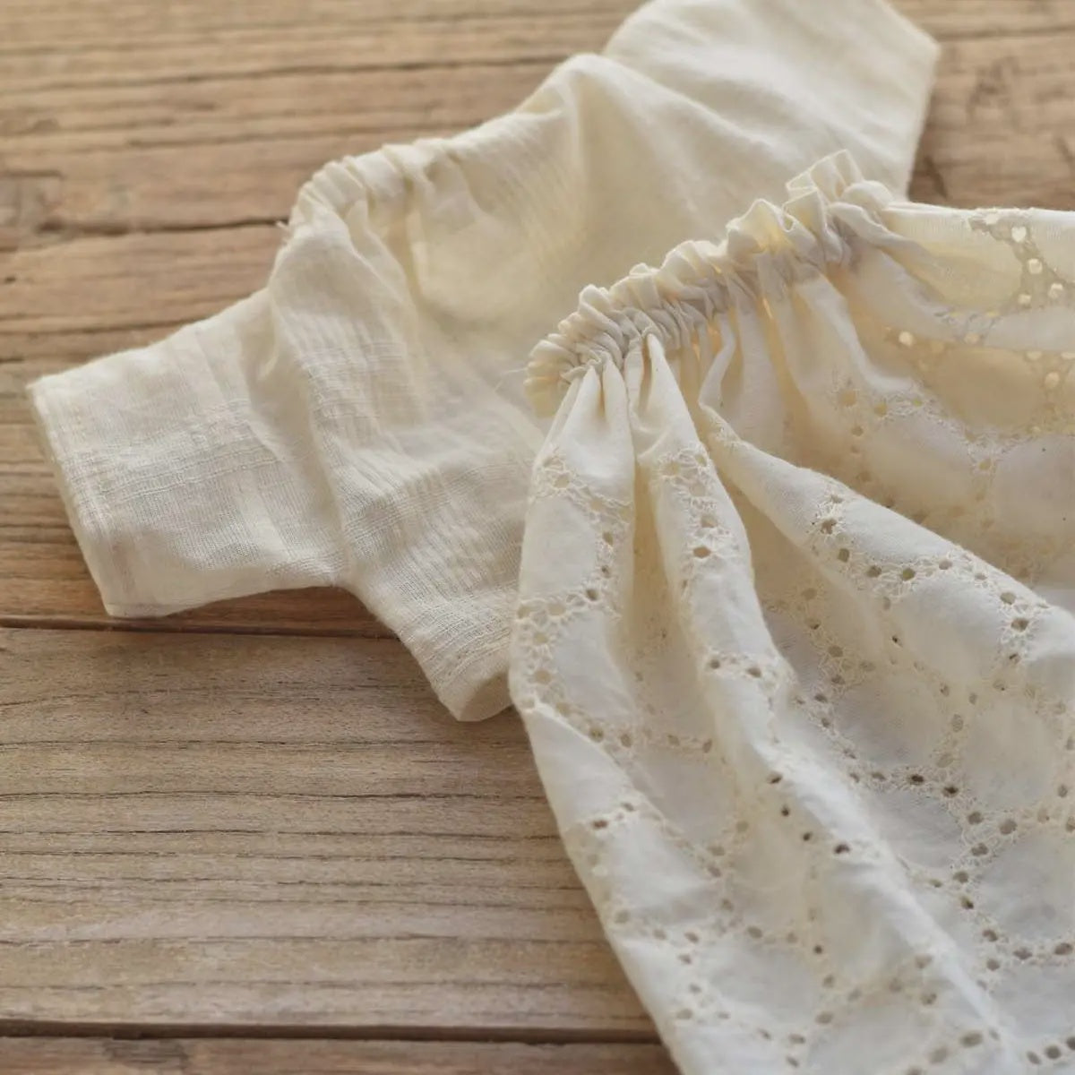 Eyelet Meadow Set