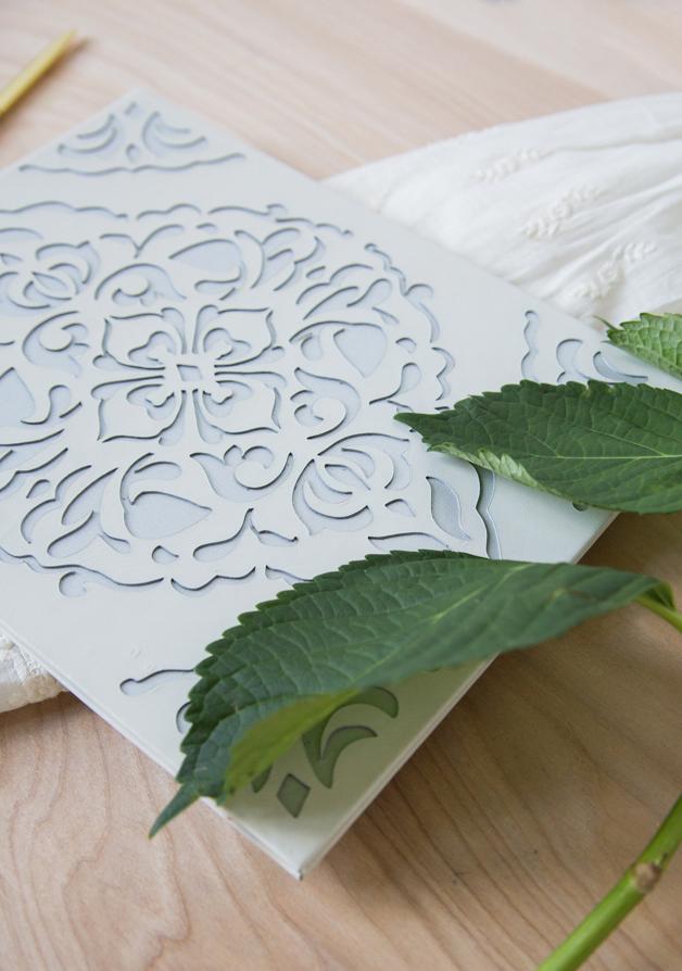 Ivory Moroccan Slipper Guest Book
