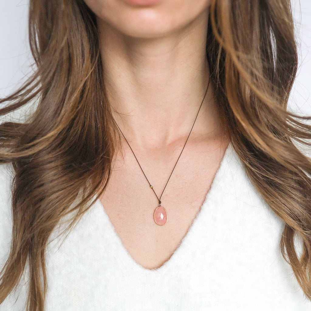 Oval Peach Moonstone Set in 18k Gold Necklace